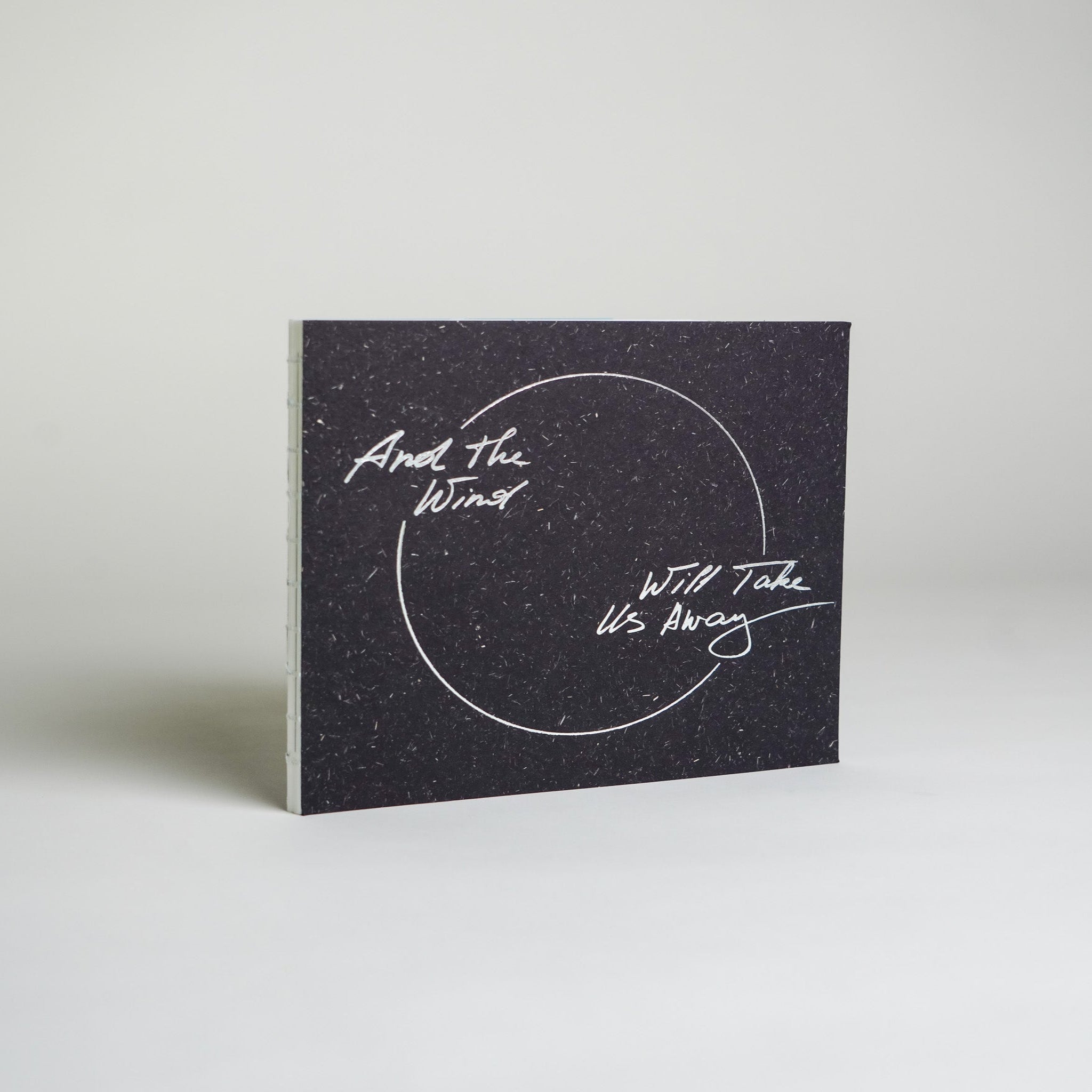 „Ir vėjas mus nuneš" parodos katalogas